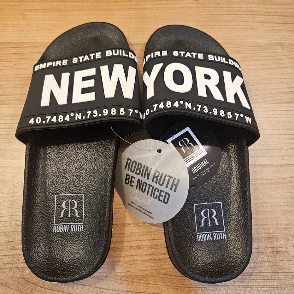 NWT Robin Ruth New York slide on sandal men's size 41 (US small)